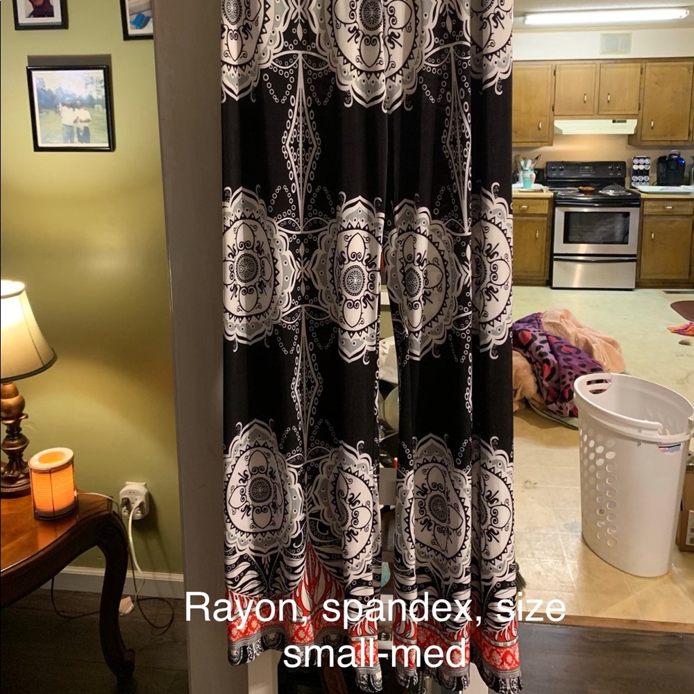 Black,white and Orange 🍊 flare pants ⭐️ brand new